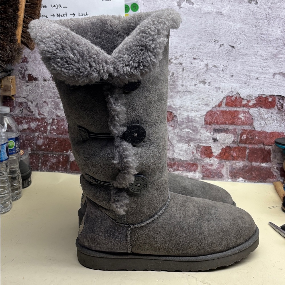 Ugg Gray Shearling Button Boots Box Box 29 - image 2
